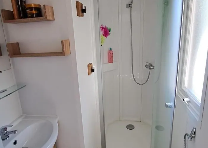 Prázdninový dům Camping Siblu La Reserve 4 Etoiles Gastes